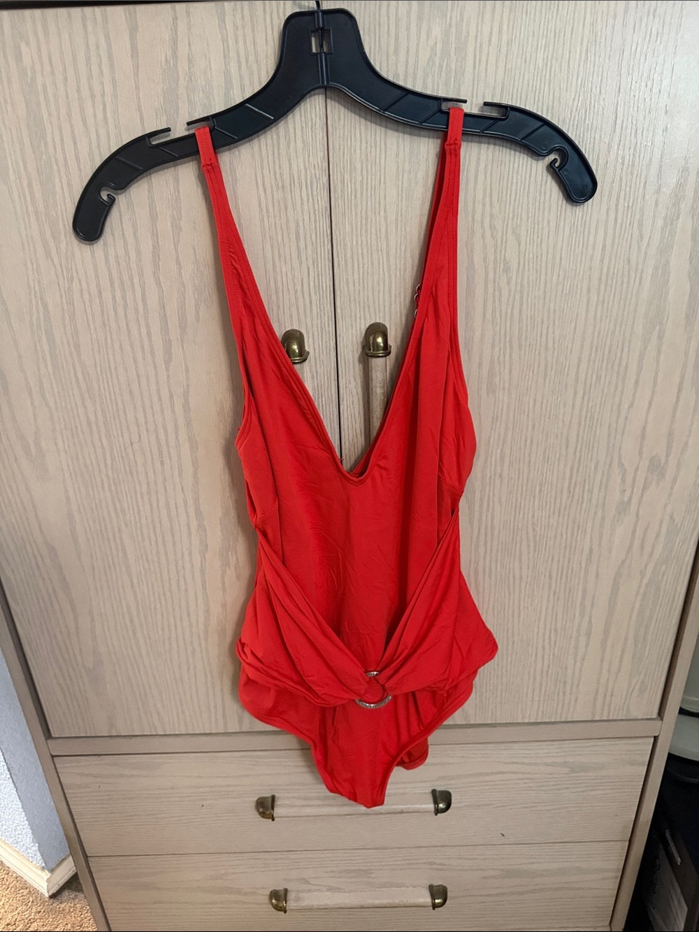Michael Kors Red Ring-Twist Bodysuit Top 5 for 27$